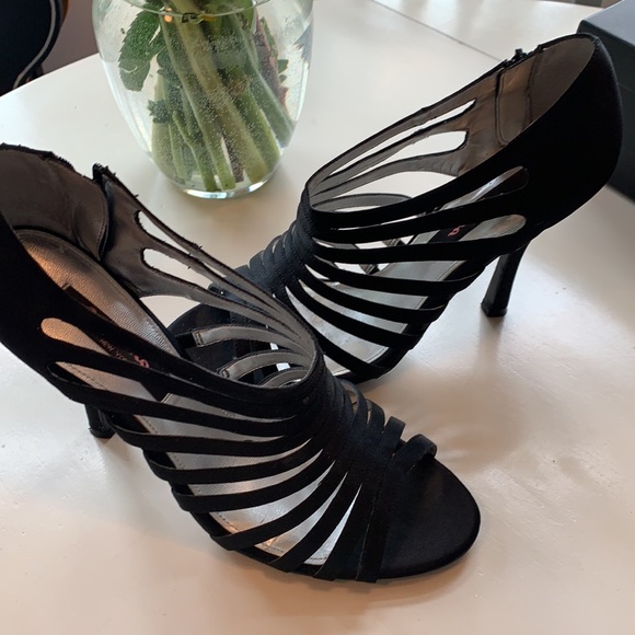 Nina Strappy Black Sandals/Heels - Picture 3 of 5